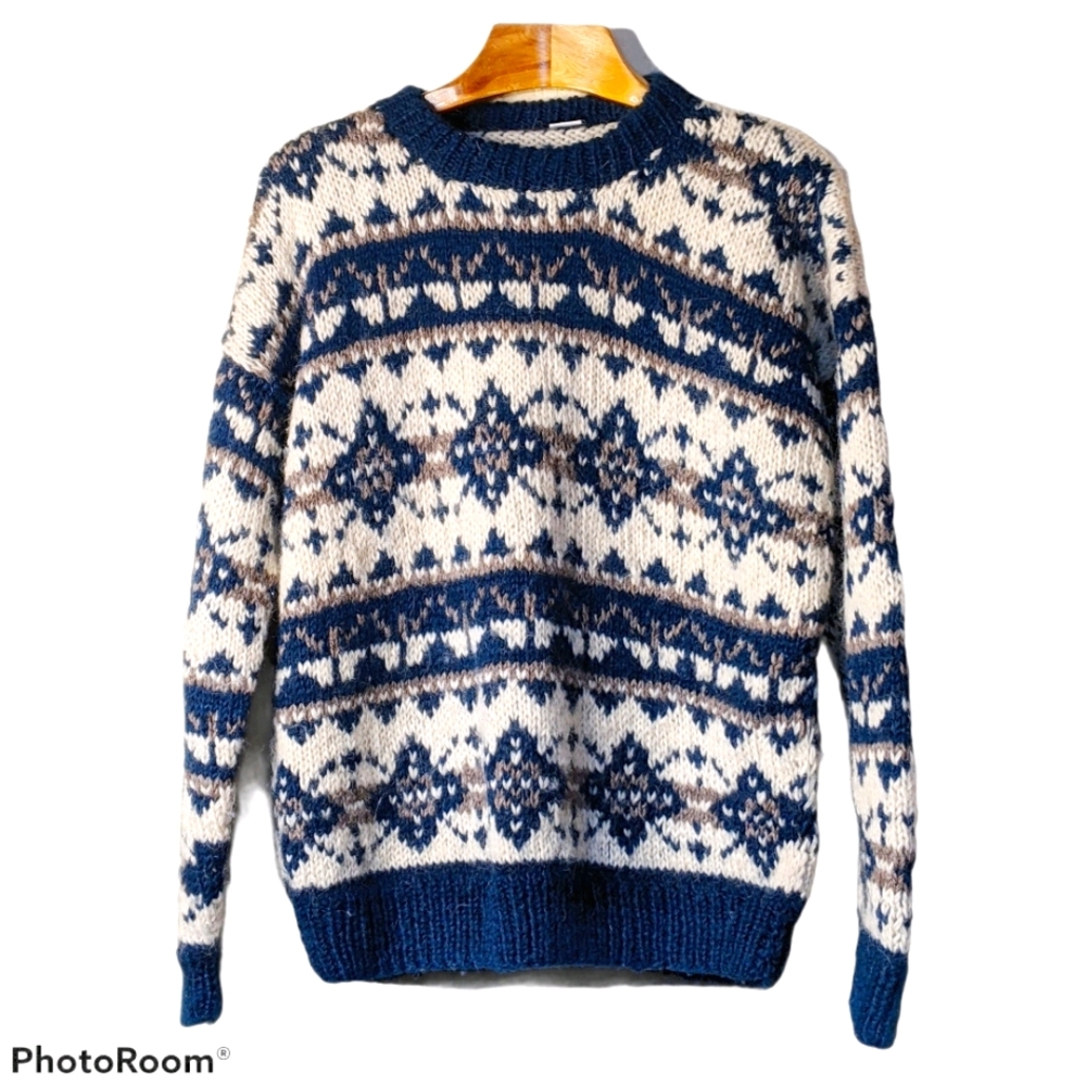 MADE IN NEPAL 100% Wool Sweater